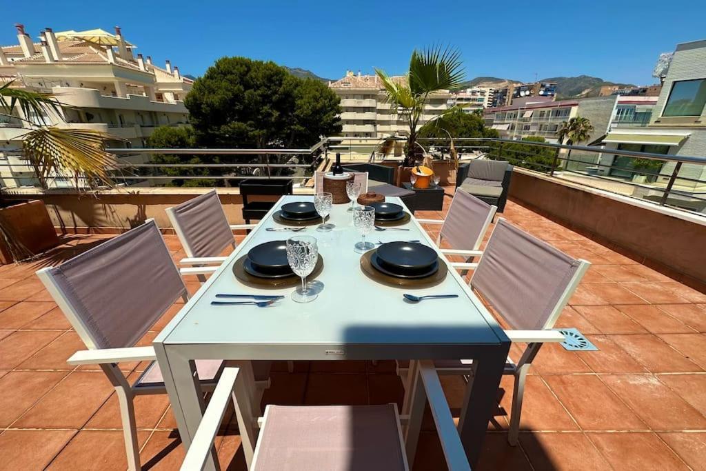 شقة Atico Puerto Marina 2 Hab Con Piscina, 500M De La Plata توريمولينوس المظهر الخارجي الصورة