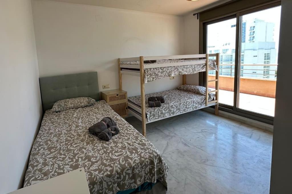 شقة Atico Puerto Marina 2 Hab Con Piscina, 500M De La Plata توريمولينوس المظهر الخارجي الصورة