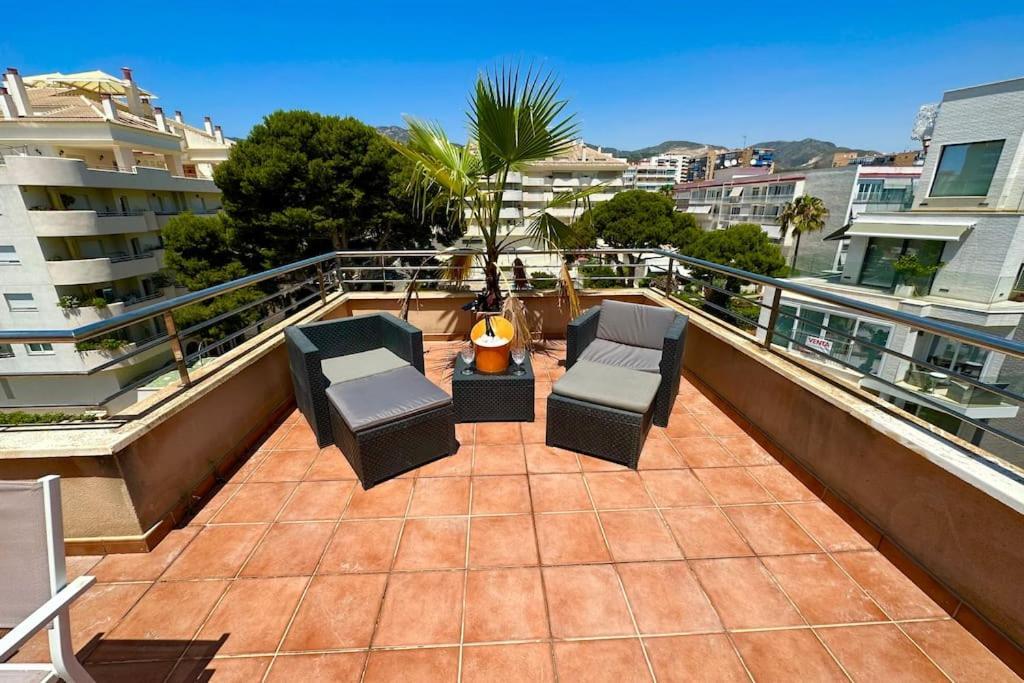 شقة Atico Puerto Marina 2 Hab Con Piscina, 500M De La Plata توريمولينوس المظهر الخارجي الصورة