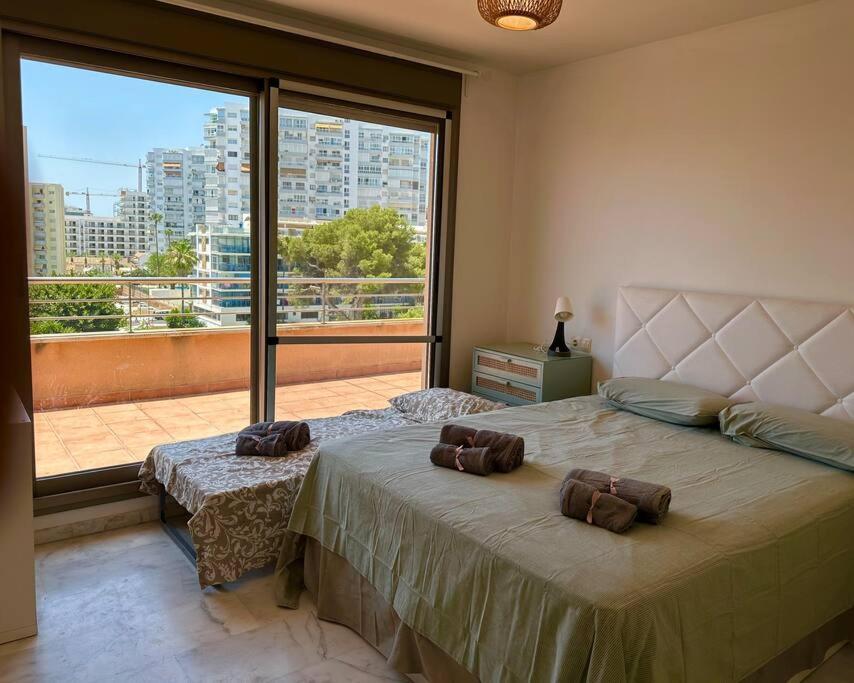 شقة Atico Puerto Marina 2 Hab Con Piscina, 500M De La Plata توريمولينوس المظهر الخارجي الصورة