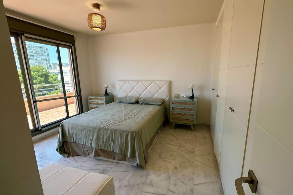 شقة Atico Puerto Marina 2 Hab Con Piscina, 500M De La Plata توريمولينوس المظهر الخارجي الصورة