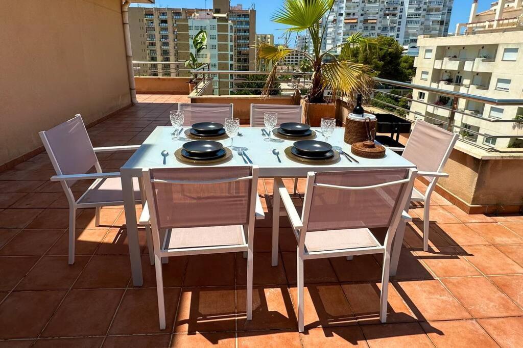 شقة Atico Puerto Marina 2 Hab Con Piscina, 500M De La Plata توريمولينوس المظهر الخارجي الصورة