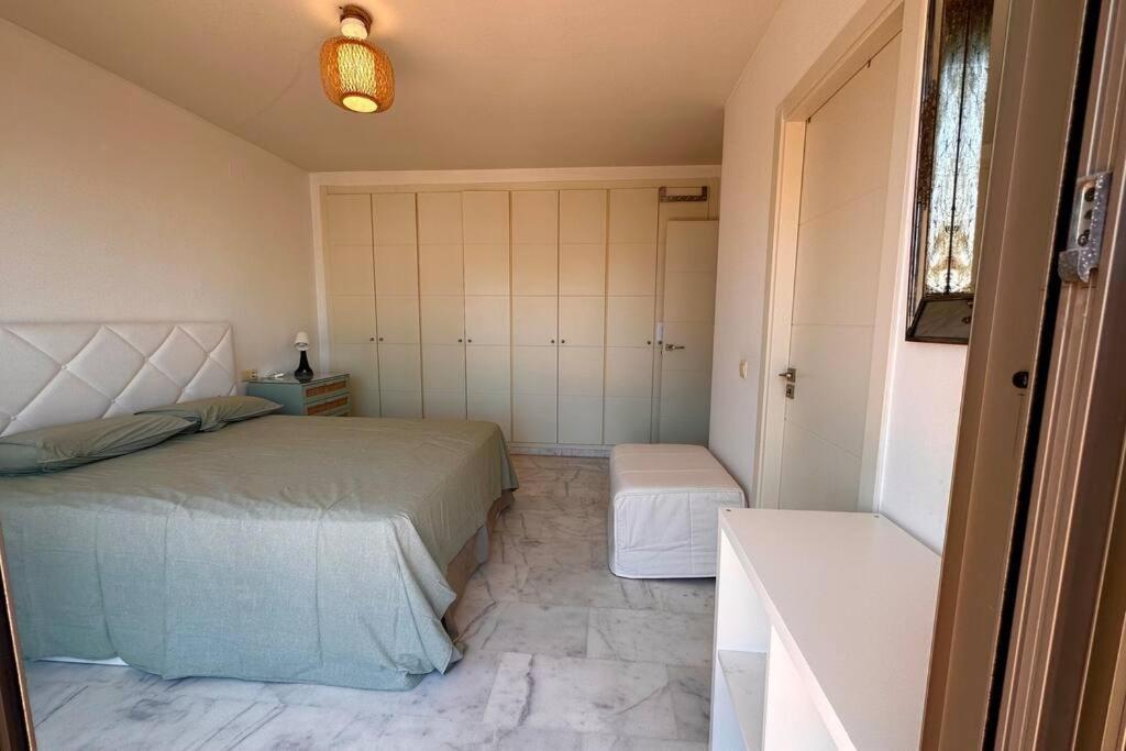شقة Atico Puerto Marina 2 Hab Con Piscina, 500M De La Plata توريمولينوس المظهر الخارجي الصورة